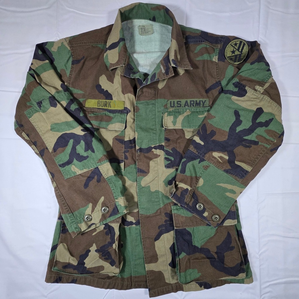 US Army Woodland Camo BDU Field Jacket Small Regular Military Issue Coat 00540